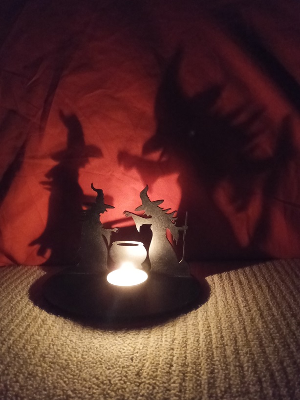 Portavelas 2 brujas caldero 3