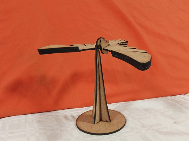 Adorno pajaro en equilibrio 2