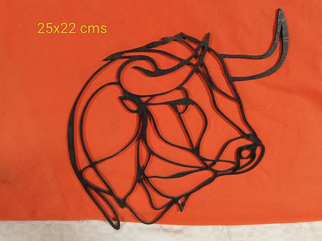 Mural pared cabeza de toro