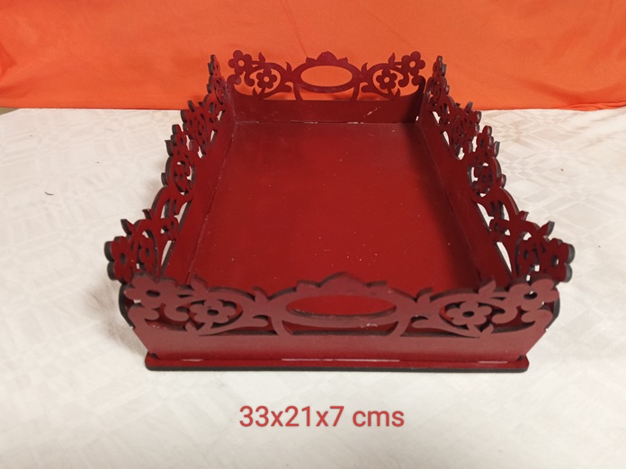 Bandeja decorativa calada rectangular