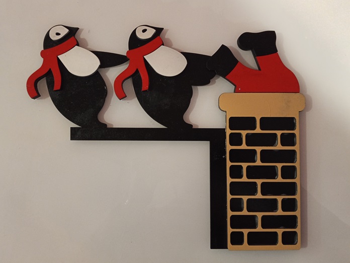 Figura Navidad esquinas 2 pinguinos papa Noel chimenea 2