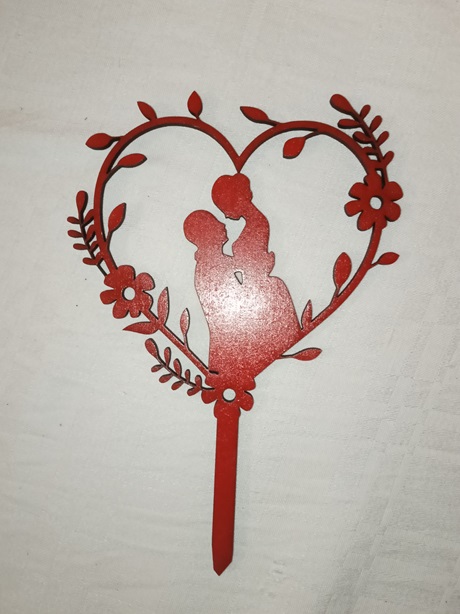 Topper para tartas de boda novios abrazados dentro corazon 2