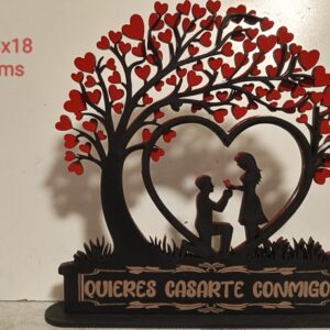 Figura corazones árbol petición de mano