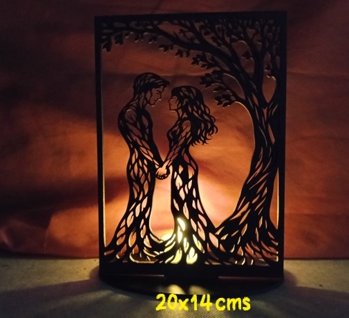 Portavelas pareja de enamorados fusionados con arbol