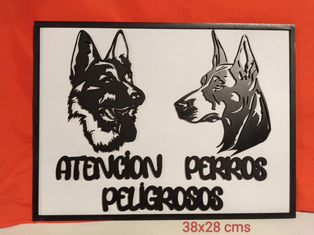 Mural letrero atencion perros peligrosos
