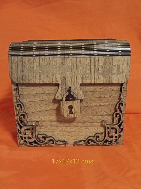 Hucha baul personalizada