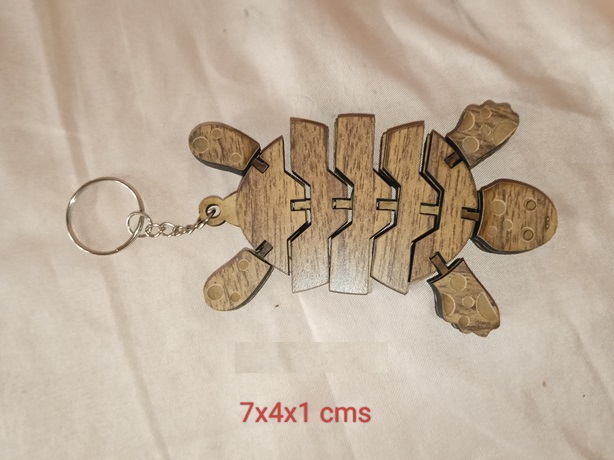 Llavero madera tortuga articulada